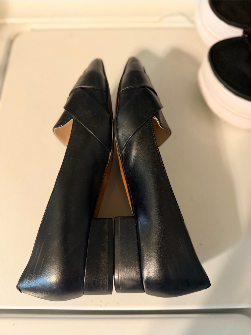 Like new Cole Haan Black Pointed Toe Leather Woven Flats Women’s sz 7.5 - Picture 3 of 7